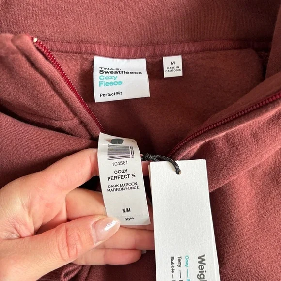 TNA NWT Cozy Fleece Perfect 1/4 Zip Pullover Sweater Sweatfleece Maroon Aritzia - Picture 6 of 7